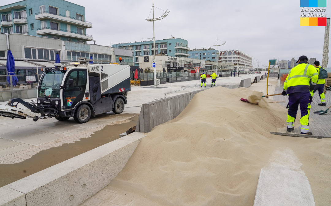 Désensablement sur la plage de Dunkerque