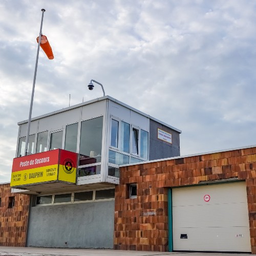 Poste de secours Dauphin Leffrinckoucke (3) (1)
